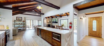 Grateful Getaway - Serene Mountain Retreat 2 Bedroom Home