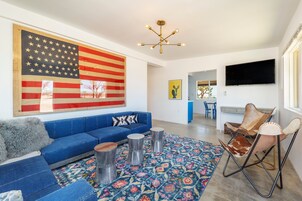 Casa, 2 habitaciones | Zona de estar