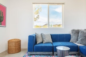 House, 2 Bedrooms | Living area