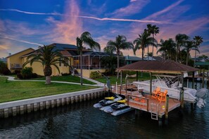 House, 4 Bedrooms | Marina - Gulfcoast Oasis - 910 Golf Island Dr 4 Bedroom Home (Apollo Beach)