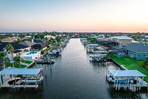 House, 4 Bedrooms | Marina - Gulfcoast Oasis - 910 Golf Island Dr 4 Bedroom Home (Apollo Beach)