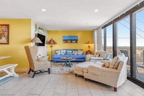 TV, offices - Sea Colony Ocean 1st-floor condo with access to pool & tennis court, balcony (Bethany Beach)