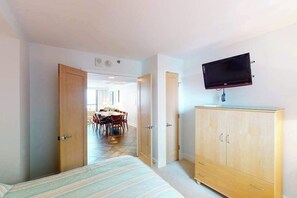 Iron/ironing board, WiFi, bed sheets - Sea Colony Ocean 3rd floor condo w/ gym, basketball court, and tennis court (Bethany Beach)