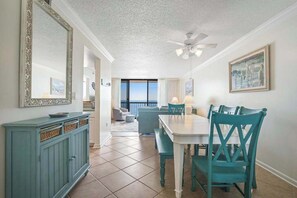 Dining - Sea Colony 7th-floor condo with oceanfront indoor/outdoor pools - steps to beach (Bethany Beach)