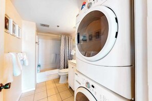 Douche, serviettes fournies