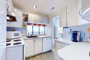 Fridge, microwave, oven, stovetop - Sea Colony 9th floor condo with tennis court, elevator, gym & ocean view (Bethany Beach)
