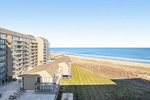 On the beach - Sea Colony Ocean 7th-floor condo with a gym & a tennis court (Bethany Beach)
