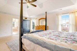 Desk, iron/ironing board, WiFi, bed sheets - Bethany Lakes house with a community pool, gym, tennis & free WiFi (Bethany Beach)