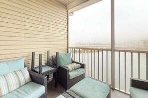 Property grounds - Bethany Bay 3rd floor condo w/ golf on-site, free WiFi, and balcony (Ocean View)