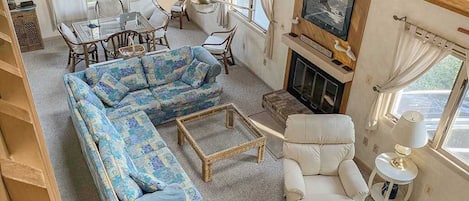 TV, fireplace, offices