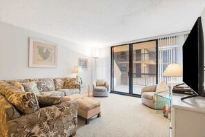 TV, DVD player - Sea Colony oceanfront 1st floor condo w/shared basketball court, sauna, elevator (Bethany Beach)