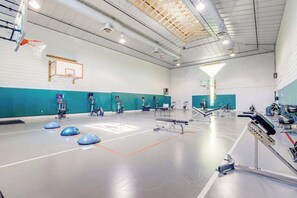 Fitness facility - Sea Colony Tennis 2nd-floor condo with pool access (Bethany Beach)