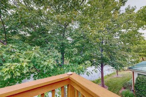 Property grounds - Sea Colony Tennis townhouse with tennis court, sauna, & pool (Bethany Beach)