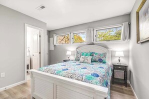 Iron/ironing board, WiFi, bed sheets - Sea Colony Tennis 1st-floor condo with private beach, pools, tennis (Bethany Beach)