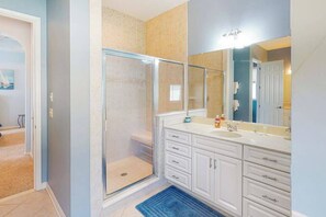 Shower, towels - Bayside Resort house w/ basketball court, fireplace, gym, and golf on-site (Selbyville)