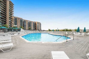 Pool - Sea Colony Tennis 2nd floor condo w/ shared sauna, pool, and basketball court (Bethany Beach)