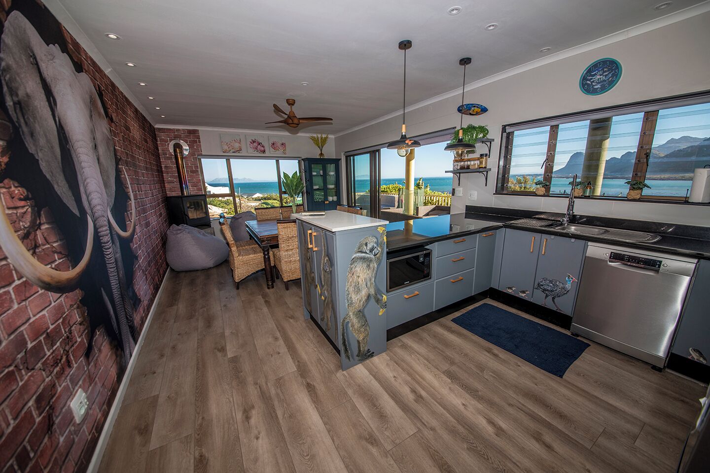Apartment, 3 Bedrooms, Ocean View | Private kitchen