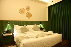 Superior Room - Earth Hotels Hebbal (Bengaluru)
