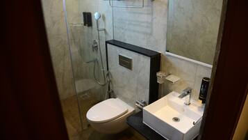 Superior Room | Bathroom
