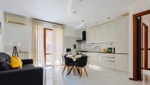 Interior - Casa Albule by Rentbeat (Tivoli)