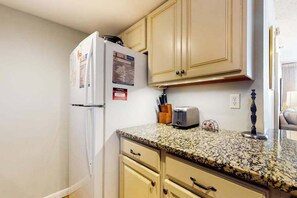 Interior - Sea Colony Ocean Third-Floor Condo with Tennis Court, Gym, & Balcony (Bethany Beach)