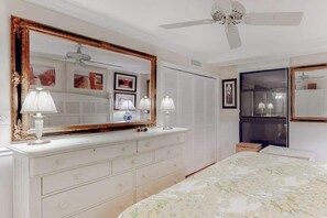 Iron/ironing board, WiFi, bed sheets - Sea Colony 5th-floor ocean-view condo with sauna, pool, hot tub, & basketball (Bethany Beach)