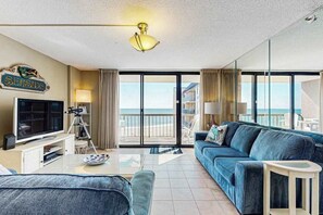 TV, DVD player, offices - Sea Colony Ocean 8th floor condo w/ free WiFi, elevator, and tennis court (Bethany Beach)