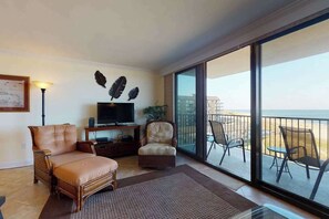 TV, DVD player - Sea Colony Ocean 7th floor condo w/ free WiFi, shared sauna, and pool (Bethany Beach)