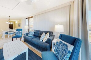TV, DVD player - Sea Colony Ocean 1st floor condo with basketball court, elevator, & sauna (Bethany Beach)