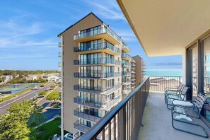 Property grounds - Sea Colony oceanfront 6th floor condo w/ elevator, gym, and ocean views (Bethany Beach)