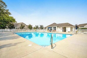 Pool - Swann Cove dog-friendly house w/ balcony, gas fireplace, and shared pool (Selbyville)