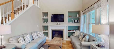 TV, fireplace, DVD player