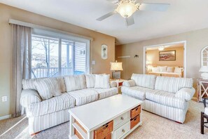 TV, fireplace, DVD player, offices - Sea Colony Tennis 1st floor condo w/ pool, shared sauna, and lake view (Bethany Beach)