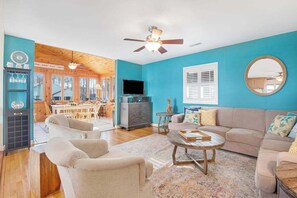TV, DVD player, offices - Town of Bethany Beach Home Near Fun Activities & Adventures w/Free WiFi & WD (Bethany Beach)