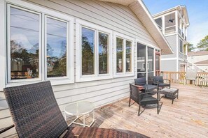 Outdoor dining - Town of Bethany Beach Home Near Fun Activities & Adventures w/Free WiFi & WD (Bethany Beach)