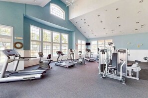 Fitness facility - Bayside at Bethany Lakes townhouse with indoor/outdoor pools, dog-friendly (Ocean View)