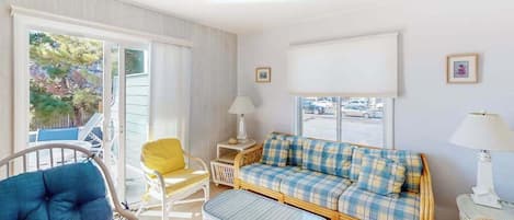 TV, fireplace, DVD player, offices