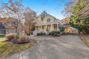 Exterior - Salt Pond House close to beach with W/D, pool, tennis access (Bethany Beach)