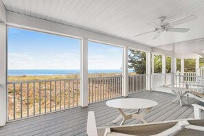 Property grounds - Middlesex Beach coastal getaway with free WiFi & private washer and dryer (South Bethany)