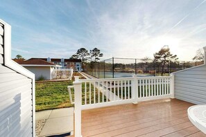 Terrace/patio - Hidden Harbour Home Close to the Water w/Shared Pool, Private W/D, WiFi (Bethany Beach)