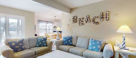 TV, fireplace, DVD player