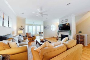 TV, fireplace, DVD player, offices - Bayville Shores home just steps from the water with pool & tennis courts (Selbyville)