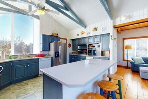 Fridge, microwave, oven, stovetop - Ocean Village Home Steps From Beach w/Free WiFi + Private Washer and Dryer (Bethany Beach)