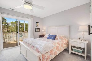 Desk, iron/ironing board, WiFi, bed sheets - Sea Pines Village Beach House with Fast WiFi, Full Kitchen, A/C, & a Shared Pool (Bethany Beach)