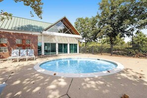 Pool - Bear Trap Dunes condo with access to tennis/pickleball, sauna, pool & fast WiFi (Ocean View)