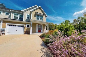 Exterior - Bayside Resort family home w/ central AC and access to pools & tennis (Selbyville)