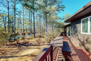 Property grounds - Cat Hill house with free WiFi and canal access (Bethany Beach)