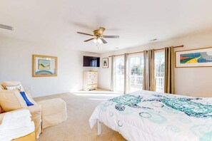 Iron/ironing board, WiFi - Bayview Landing home with central AC, shared pool, washer/dryer, & free WiFi (Selbyville)