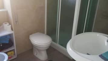 Haartrockner, Bidet, Seife