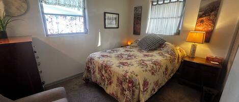 2 bedrooms, free WiFi, bed sheets